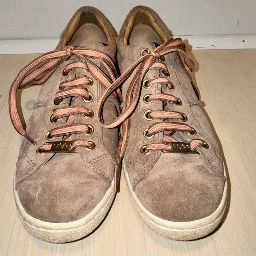 Ugg Milo shoe